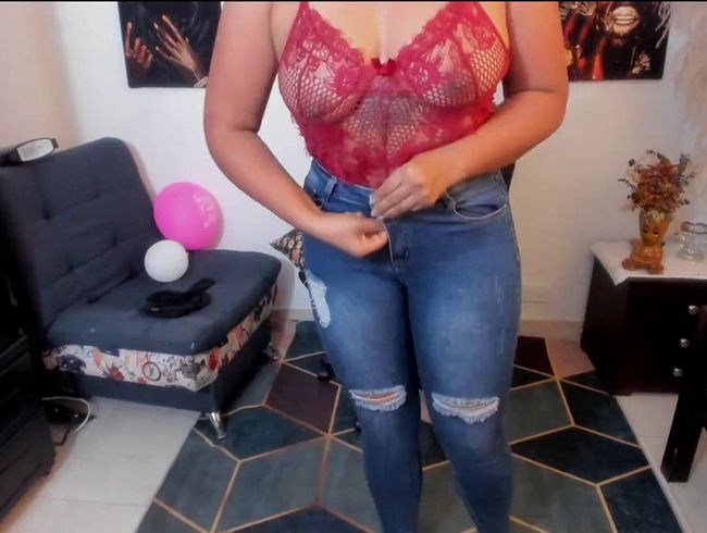 Download: Fetish-Wayraa - Ich halte es nicht aus, ohne in meine Jeans zu pinkeln.