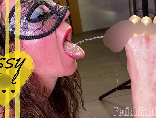 Download: FetishExplorers - Golden Tease, Analvergnügen und nasses Sperma in meinem Mund!