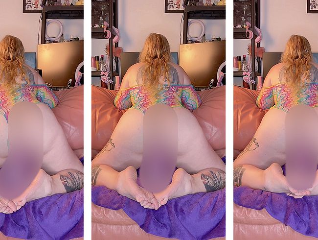 Download: Fetish_Girl - Riesendildo reitet Arsch zur Kamera