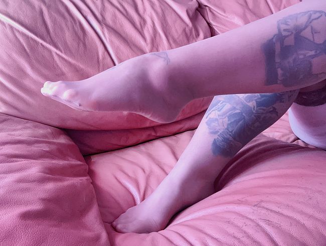 Download: Fetish_Girl - JOI Fußfetisch, Strümpfe tragen