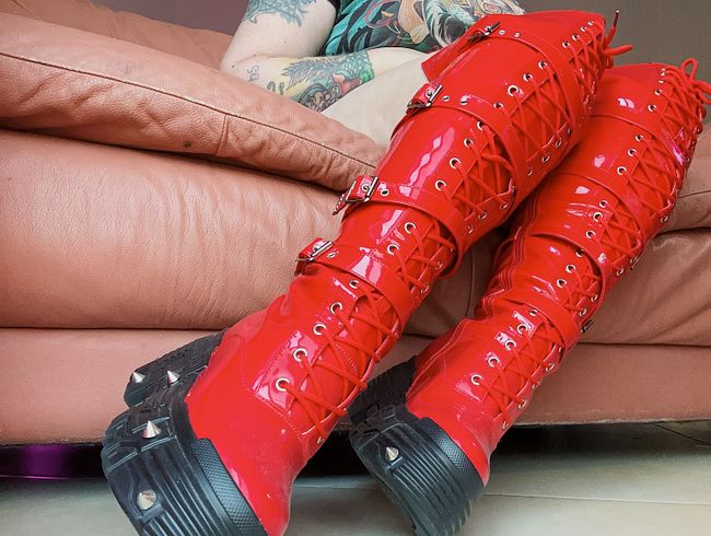 Download: Fetish_Girl - rieche an meinen Füßen, nachdem ich lange Zeit Stiefel getragen habe