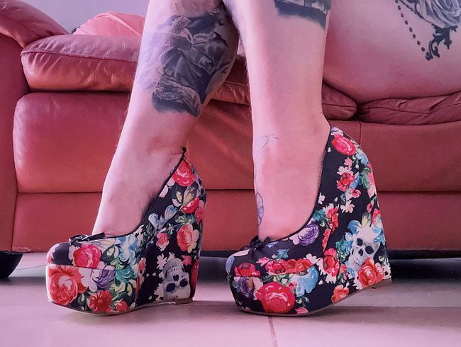 Download: Fetish_Girl - Plateauschuhe