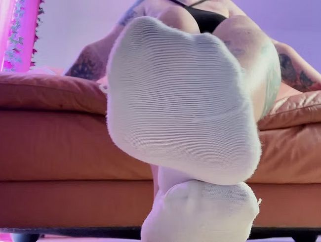 Download: Fetish_Girl - Süchtiger kleiner Fußjunge Trance