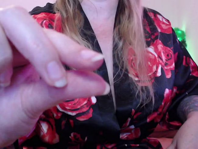Download: Fetish_Girl - Kleiner Fußsklave einer Glamour-Riesin