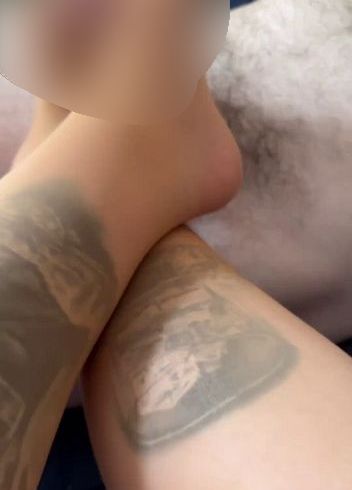 Download: Fetish_Girl - Fußmassage in Strumpfhosen