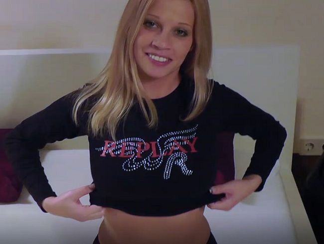 Download: Fickfreundinnen - 4 - 3 Triebhaftes Luder gefickt und geschwängert