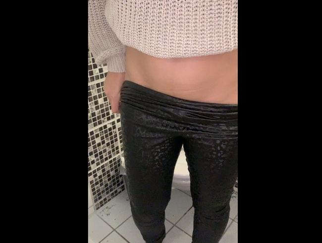 Download: FlickrGirl - Ich hab Pipi gemacht!