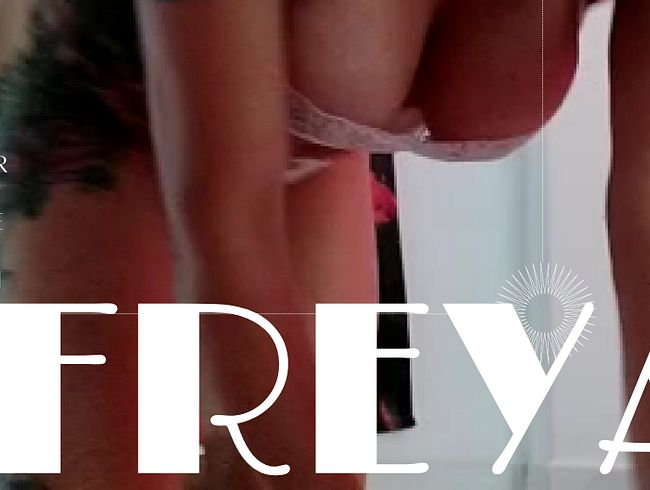 Download: FreyaDevil - SEXY YOGA von Freya