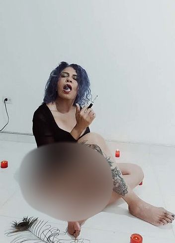 Download: FreyaDevil - Smoke & Legs: Gehorche, während ich brenne