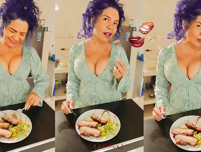 Download: FreyaDevil - Das gierige Schweinchen und ihre hüpfenden Brüste