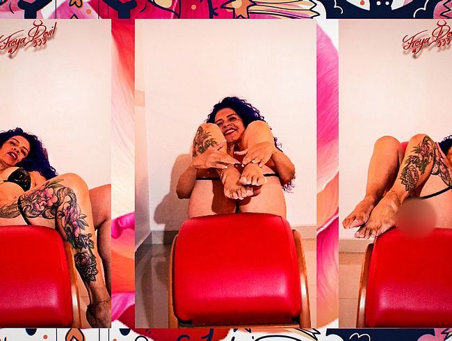 Download: FreyaDevil - Goldene Haut und leises Verlangen