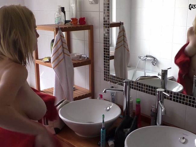 Download: FucknFetish - 36 Girlfriendsex in der Badewanne! 8 mal hart gekommen! - Part 2/2