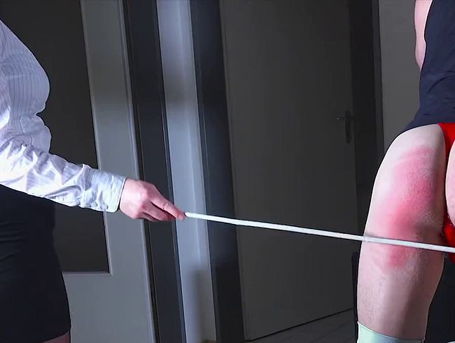 Download: FucknFetish - Johnny Und Der Rohrstock - Bild in Bild