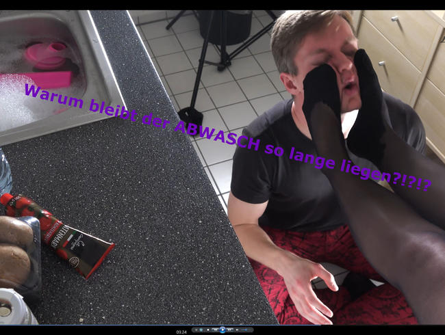 Download: FucknFetish - Darf Ich Eure Füße Lecken?