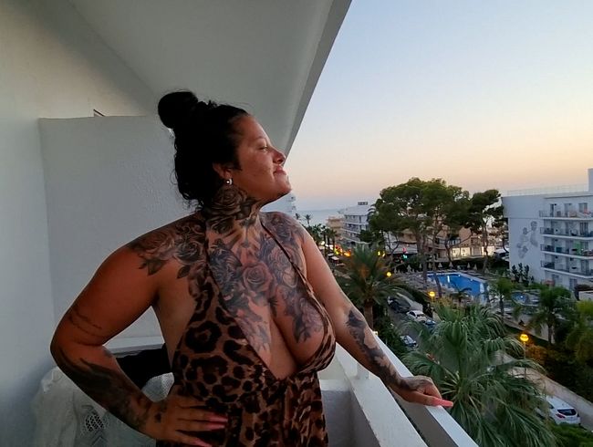 Download: FunFuckPaar - URLAUBSFICK MIT ASHLEY CUMSTAR AUF MALLORCA