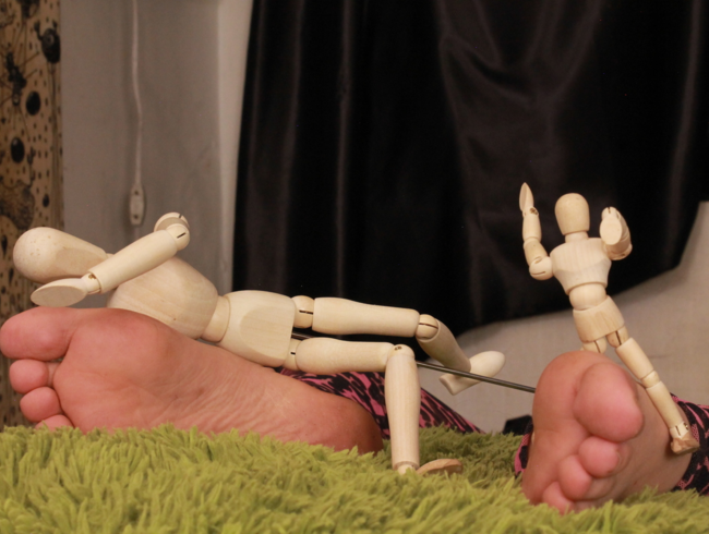 Download: GasparHauser - Stopmotion: meine Sklaven kitzeln mich (kein Ton)