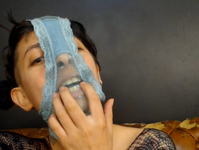 Download: GasparHauser - Ich kann nicht genug davon bekommen, an meiner Unterwäsche zu riechen