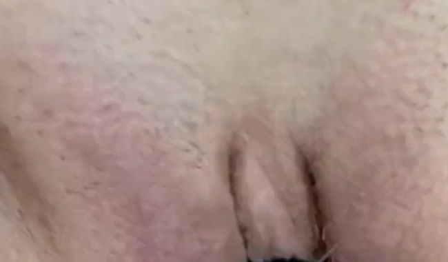Download: GeileCelcha - Noppen-Dildo zweite Runde....