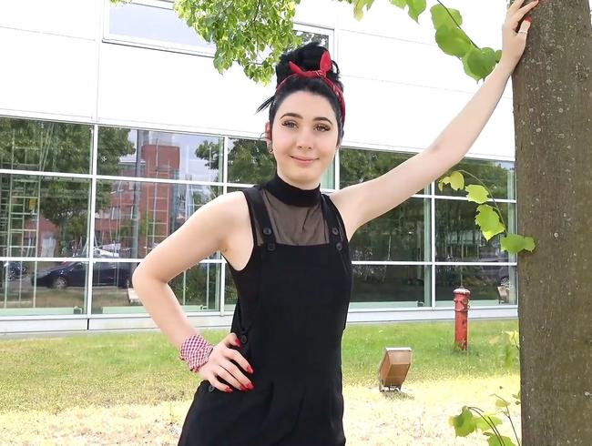 Download: German-Scout - GERMAN SCOUT - 18 Jahre junges schlankes Teen Joena in Berlin abgeschleppt