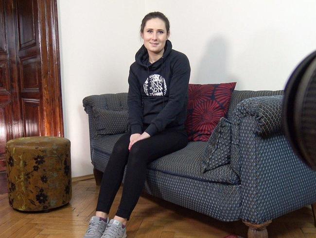 Download: German-Scout - 24 Jahre junge Studentin Lara abgeschleppt und AO gefickt