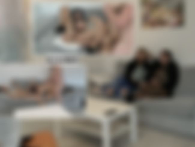 Download: GianinaTS - Handwerker stört unseren Mädelsabend!! Geiler Dreier!!