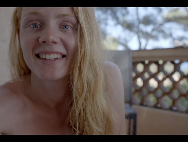 Download: Gingercat-Phine - Ich befriedige mich selbst auf dem Balkon im Ferienhaus!!!