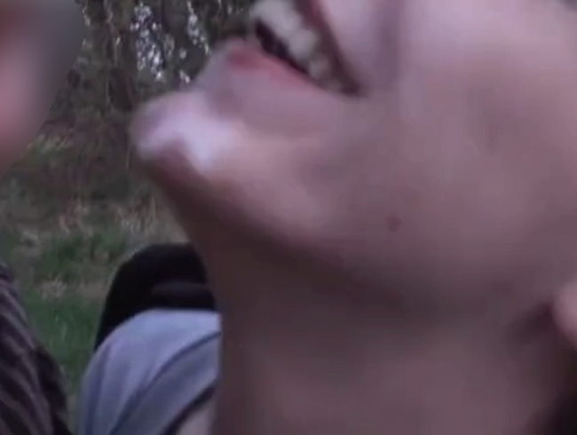 Download: Glory-Glasses - Big Cock im Wald leer gesaugt