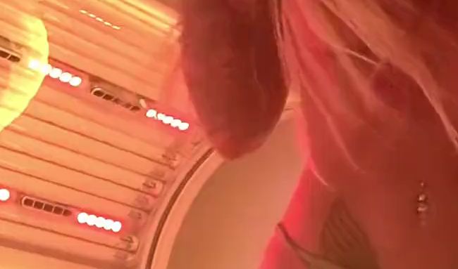 Download: Glory_Cat - Tanzen in Solarium