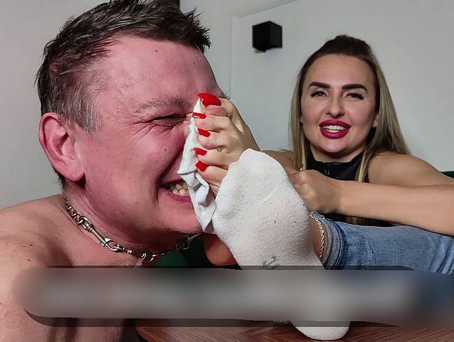 Download: Goddess_Lena - Leck meinen Sneaker-Schweiß!