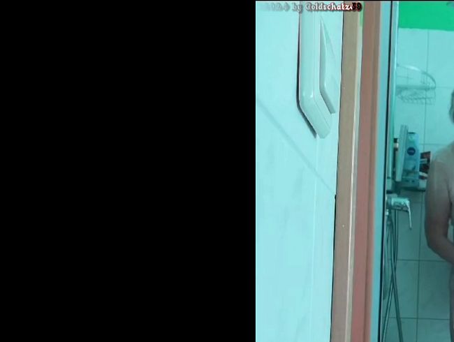 Download: Goldschatz59 - Oma in der Dusche bis zum Einseifen