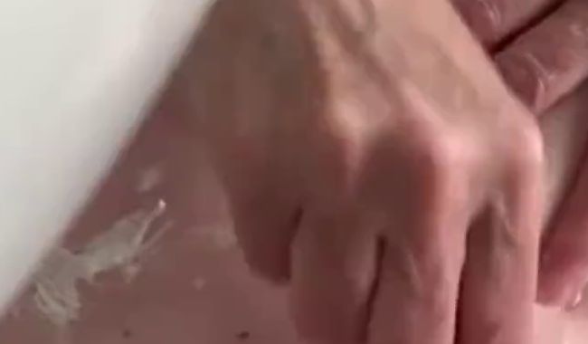 Download: Goldschatz59 - Ich rasiere mir meine reife Muschi