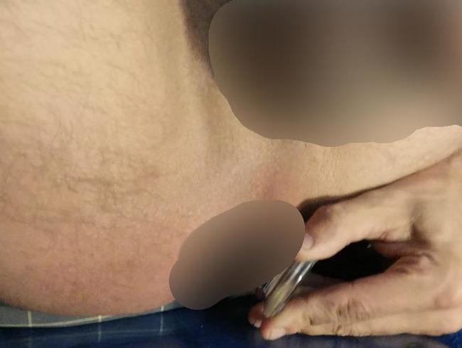 Download: HarterPruegel86 - - Anal mit dicken Glasplug gestopft und gedehnt - Nahaufnahme -