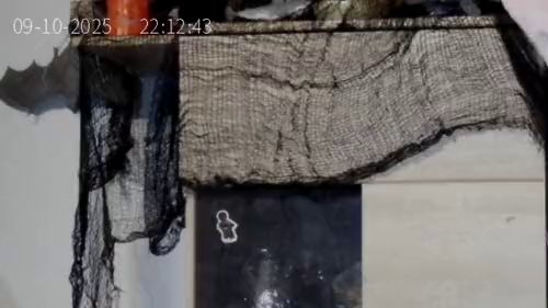 Download: HeissesRotkaeppchen - Notgeile Succubus wird mit Fickmaschine benutzt und muss während dessen Schwanz lutschen