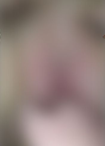 Download: Holy-Molly - Feuchte tropfende Muschi wird bearbeitet Teil 3 / 3