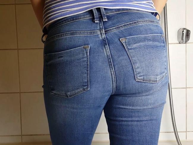 Download: Honey-Bitch - Kracherfurz in der Jeans!