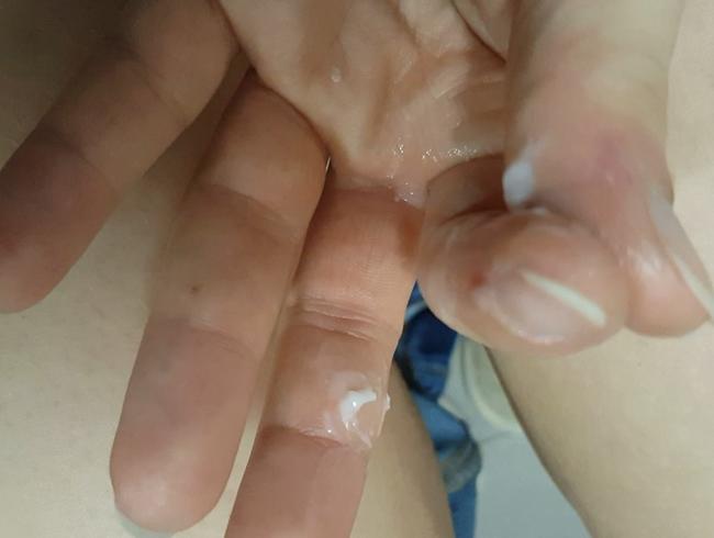 Download: Honey-Bitch - Zwischen meinen Fingern...