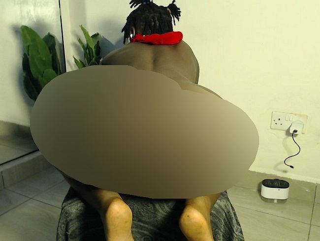 Download: Honey_Beez - Natürliches Ebenholz, sexy Pussy-Spiel – eine rosa Nahaufnahme-Klatschshow