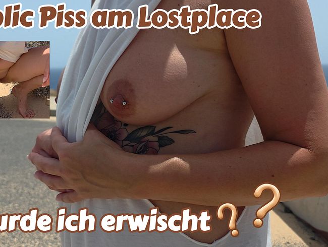 Download: HornyRose - Kleines Kleid hochgezogen – öffentlich gepisst im Lostplace