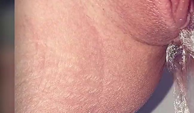 Download: HornySluttyGirl - Morgen Piss am Sonntag. Man der Kaffee treibt sowas von