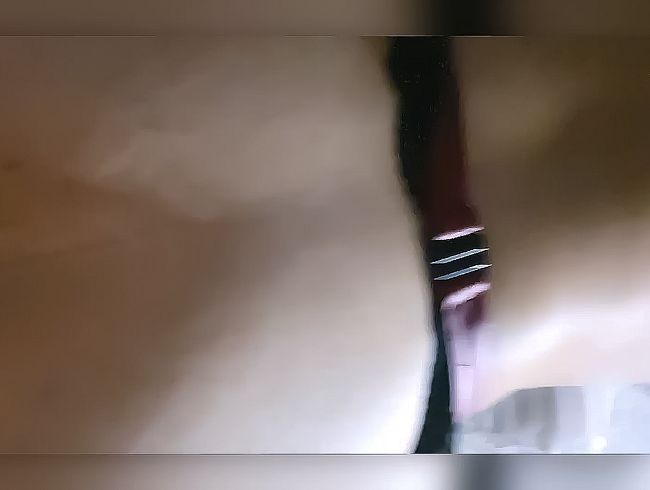 Download: HornySluttyGirl - Geiler Doggy nach dem Shooting. Erst in die Pussy und dann Geiler Anal Spaß