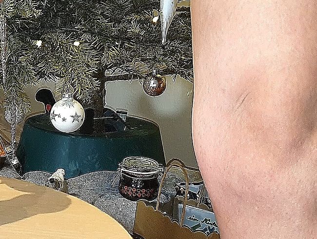 Download: HornySluttyGirl - NEUES Toy Namens Tadeus. Schöner Dido Fick am Weihnachtsbaum