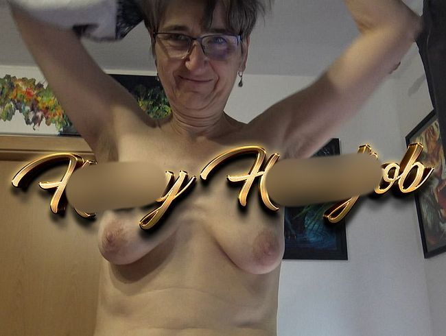 Download: Hot--Milf - Horny Handjob