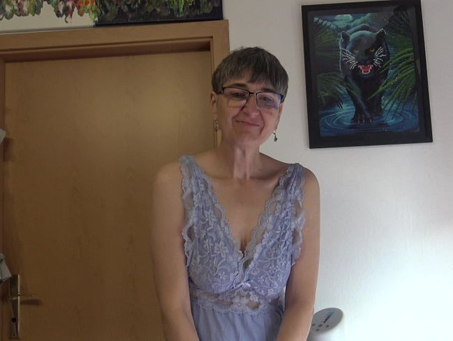 Download: Hot--Milf - Cock Sucking