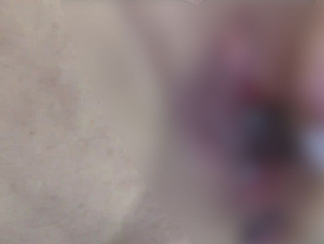 Download: HotCurvyWild - Analplug rein und geil gekommen