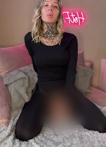 Download: HotFeli_ - Erwischt! Ich mache dich zu meiner Sissyschlampe