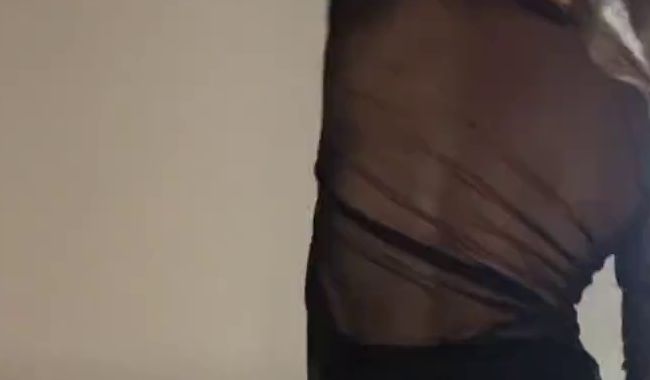 Download: HotFeli_ - Nylonstrumpfhose zerreißen inkl NS und heißem Squirtorgasmus