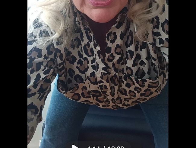 Download: HotSilli152 - Best of PISSEN