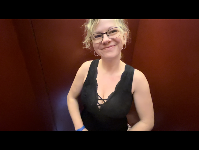 Download: Hot_Angel - Mein erstes Mal in der Öffentlichkeit (kein ton)