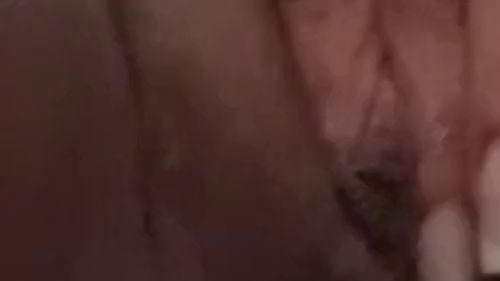 Download: Hottestlatina - Höhepunkt mit Lieblingsdildo kurz aber nass wie sau