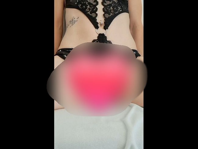 Download: Hotwetgirl89 - Geiler Glasdildo zwischen meinen Muschilippen